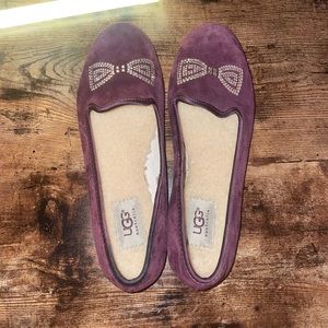 NWOT UGG Australia Maroon Sherpa Flats with Rhinestone Bows